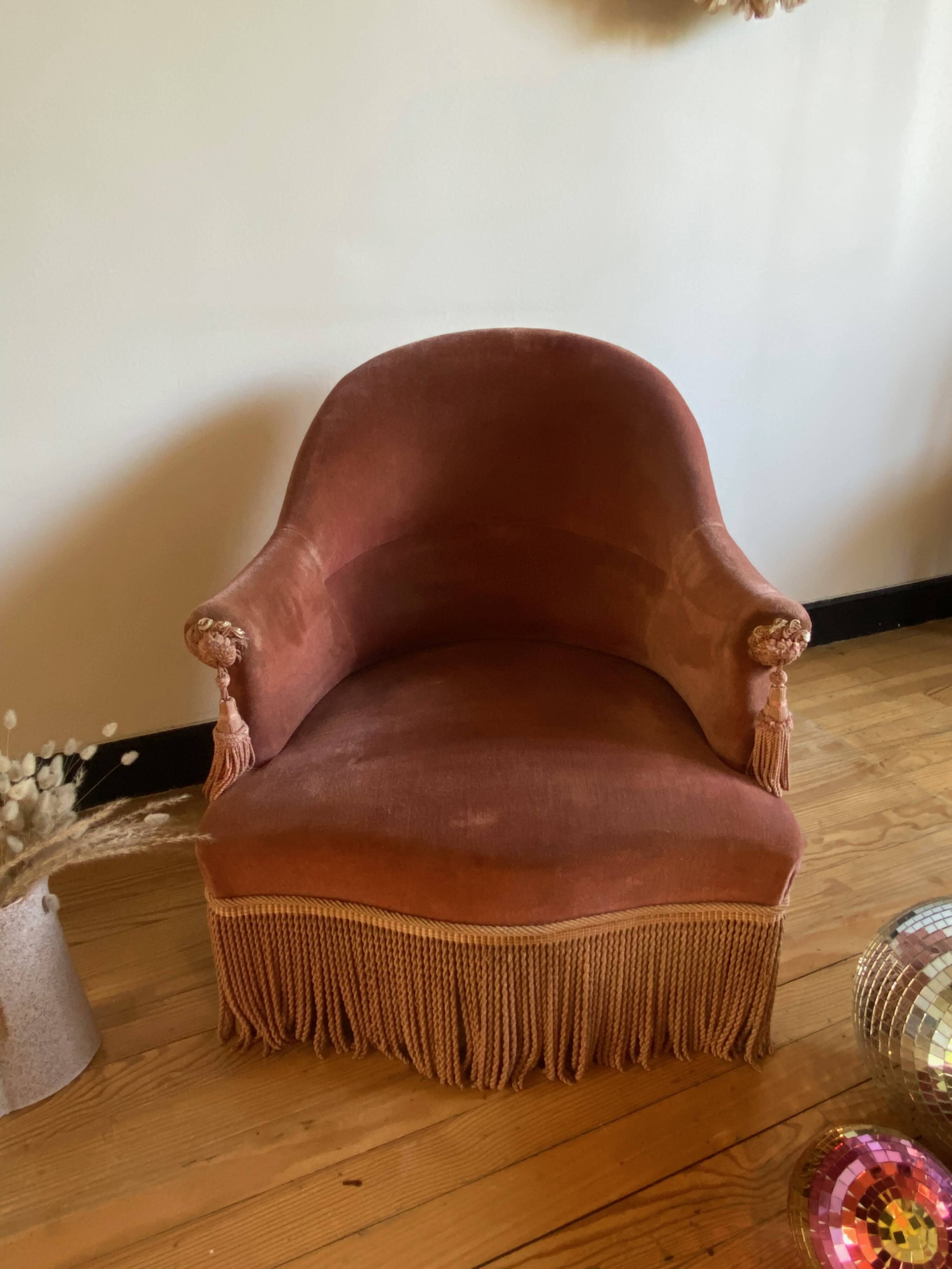 Vintage toad armchair Henriette