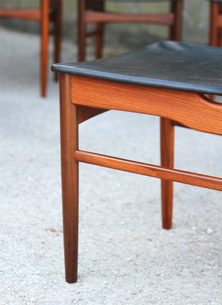 Set of 4 chairs dyrlund - 1950s