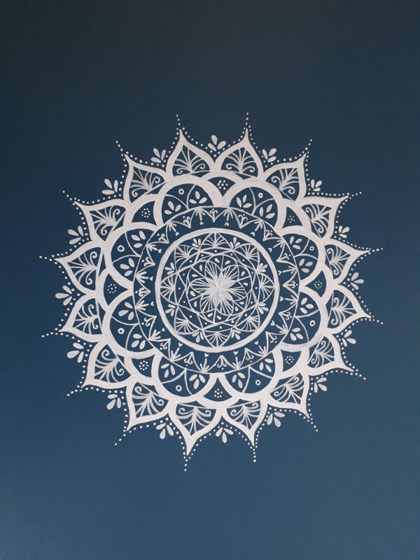 table d’appoint mandala