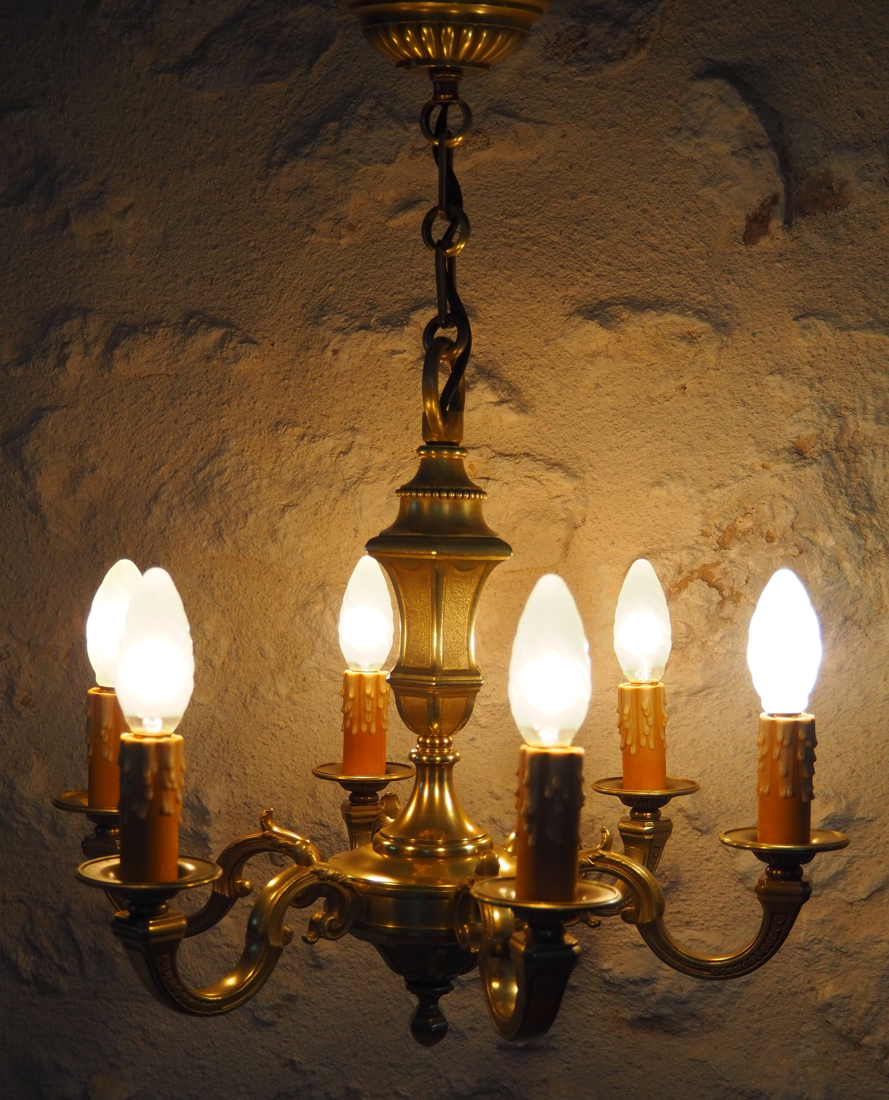 Bronze chandelier in Louis XV style - 6 lights