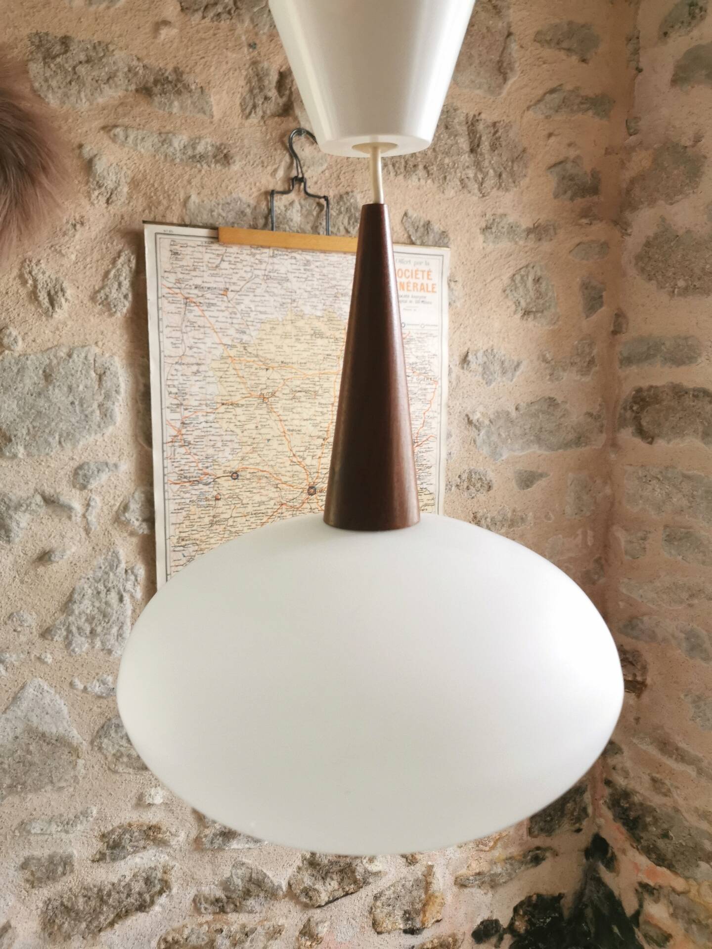 Scandinavian suspension by Louis Christiaan Kalff, 1960 for Philips.