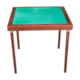 Table to play