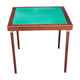 Table to play
