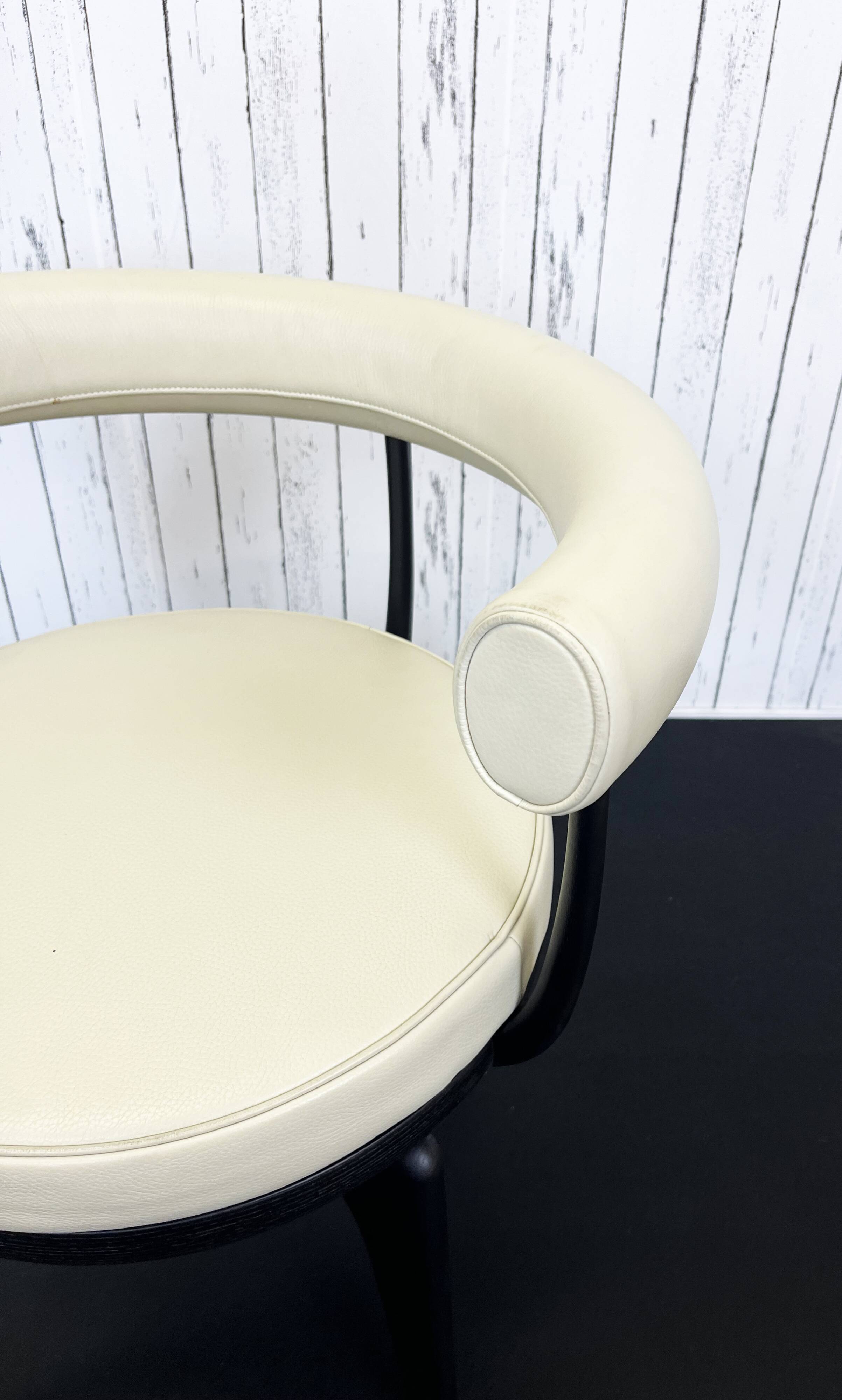 Poltrona Indochine Le Corbusier Cassina Charlotte Perriand