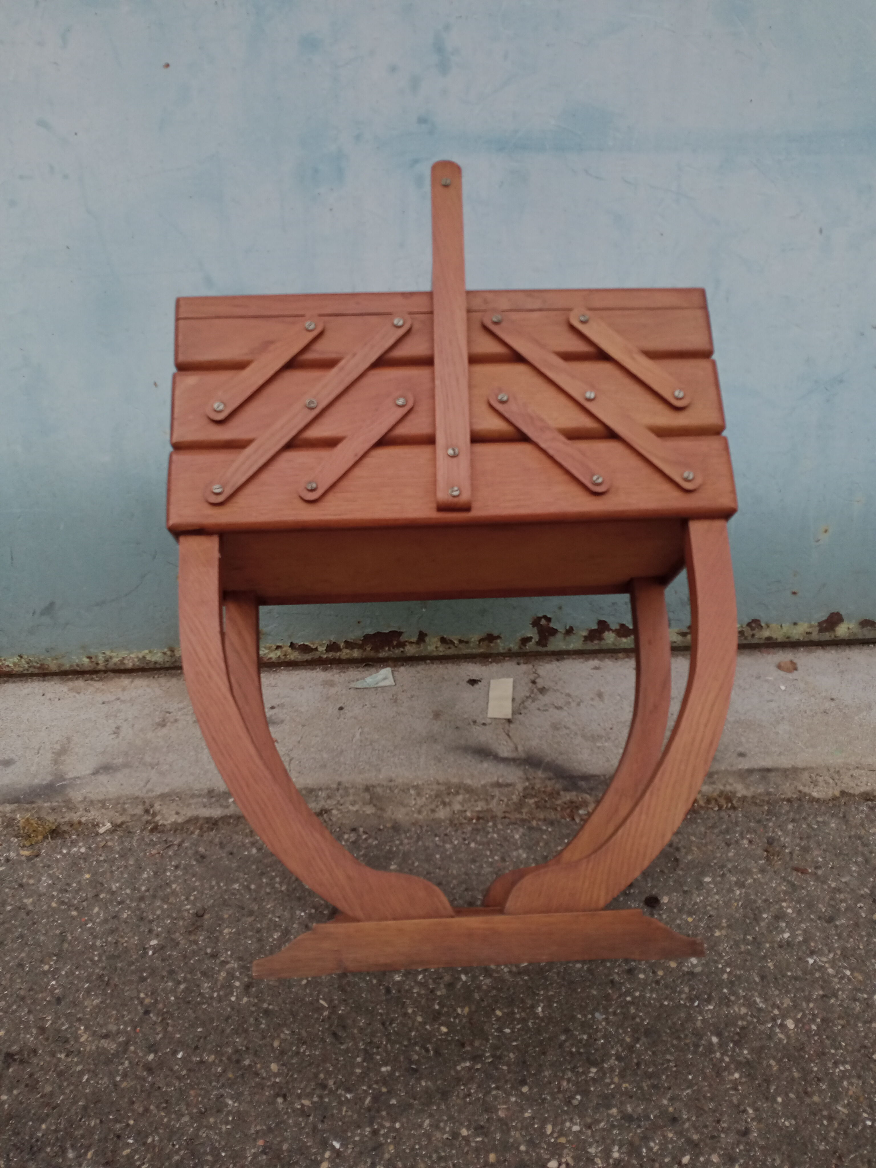 Travailleuse meuble a couture vintage