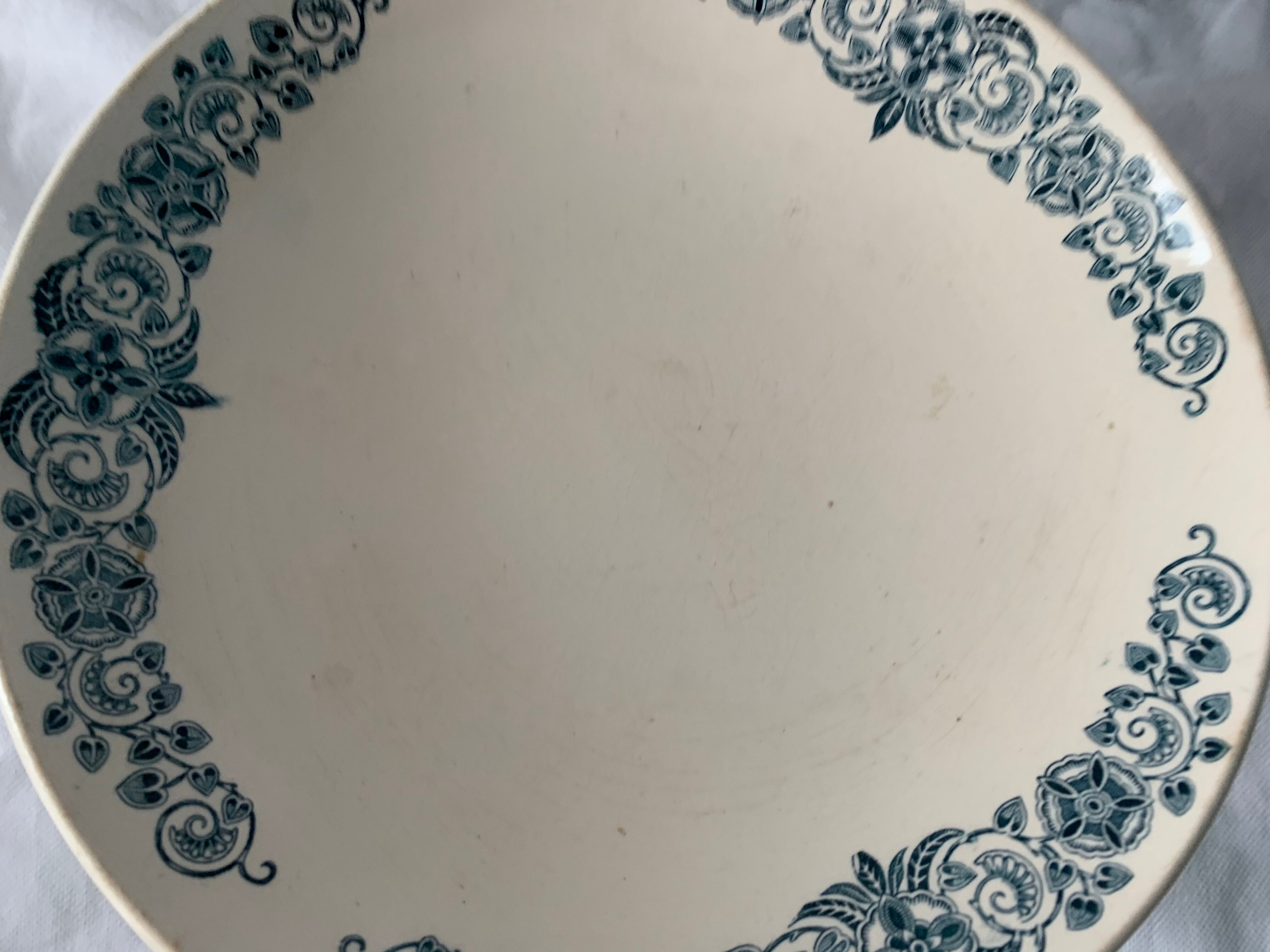 4 blue and white service dishes Alesia Longchamp Iron Land early 20th century