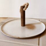 Presentation tray in stoneware, teak, and rope