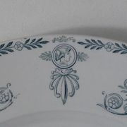 Dish or cake compiegne, terre de fer