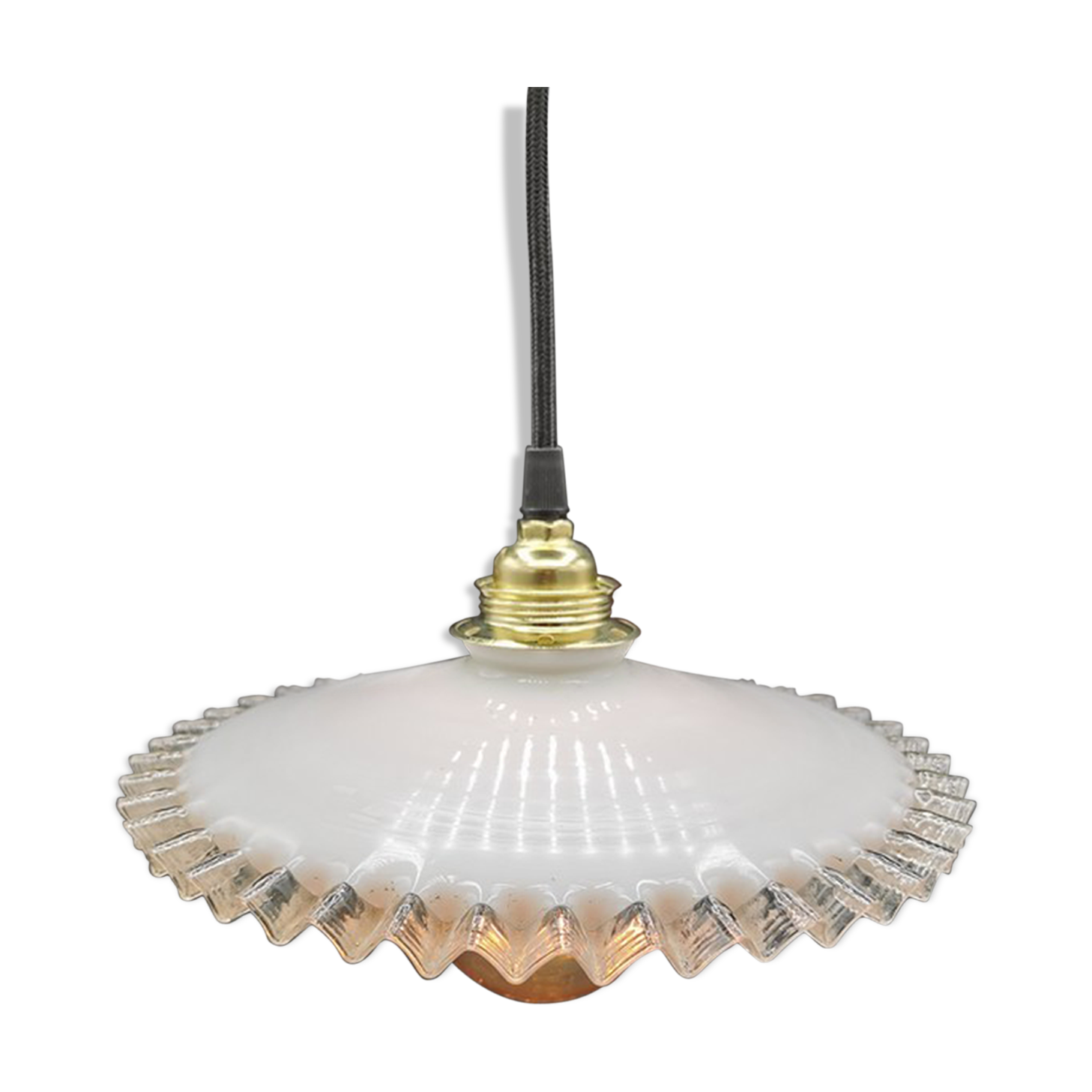 Complete opaline suspension