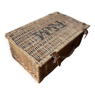 Wicker basket