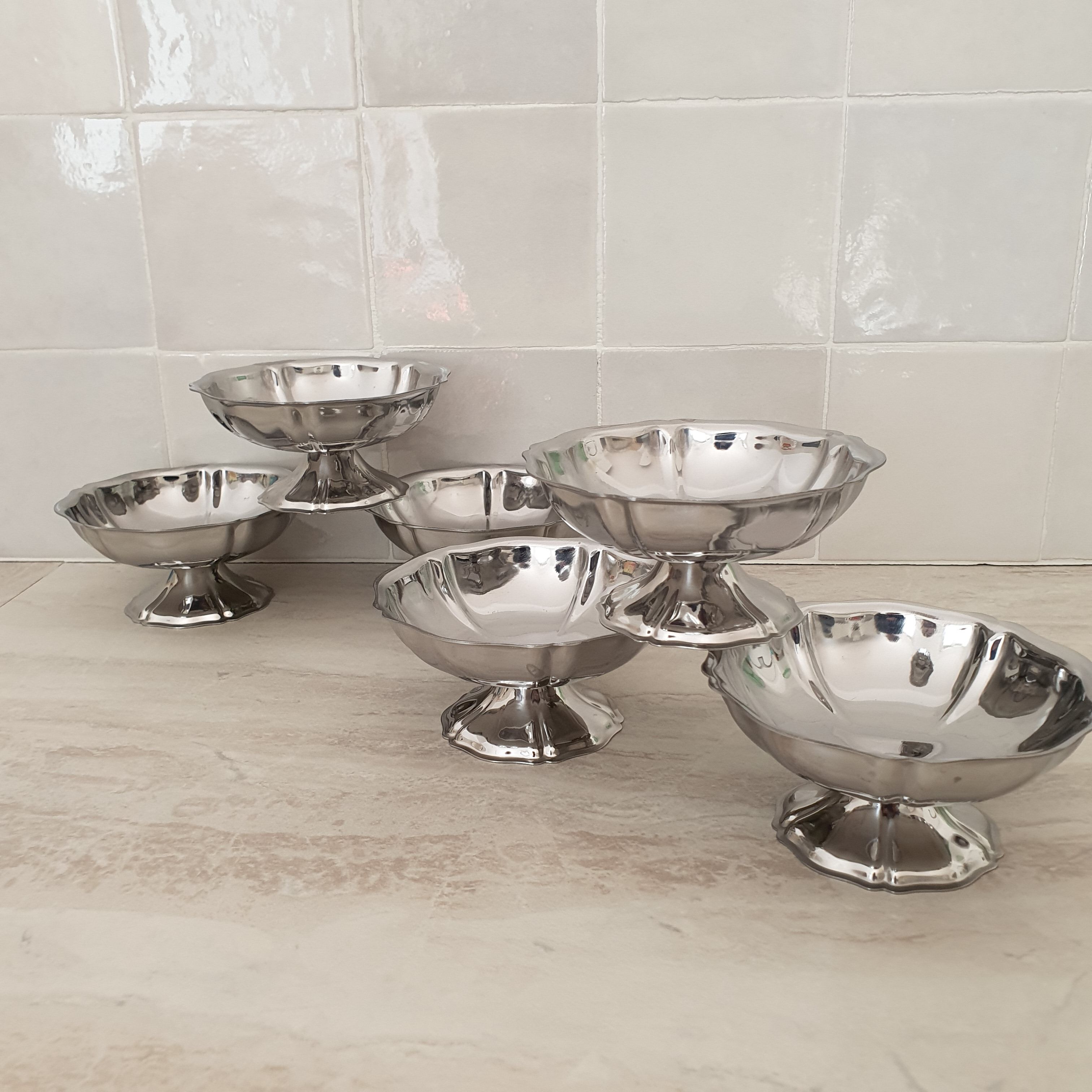 6 dessert bowls by Guy Degrenne in 18/10 stainless steel