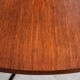 Table ronde élévatrice par Jürg Bally