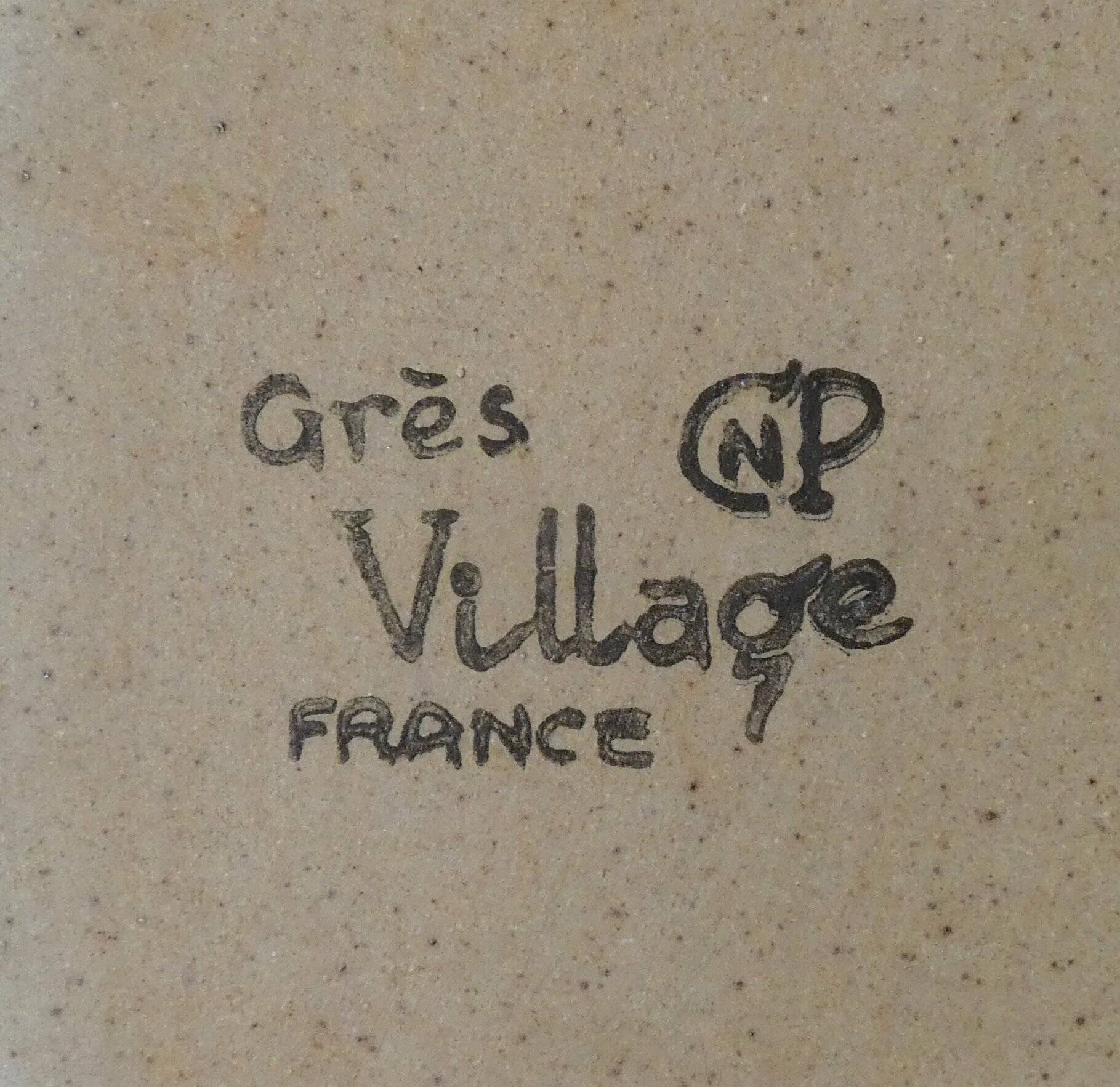 2 stoneware dishes, vintage village