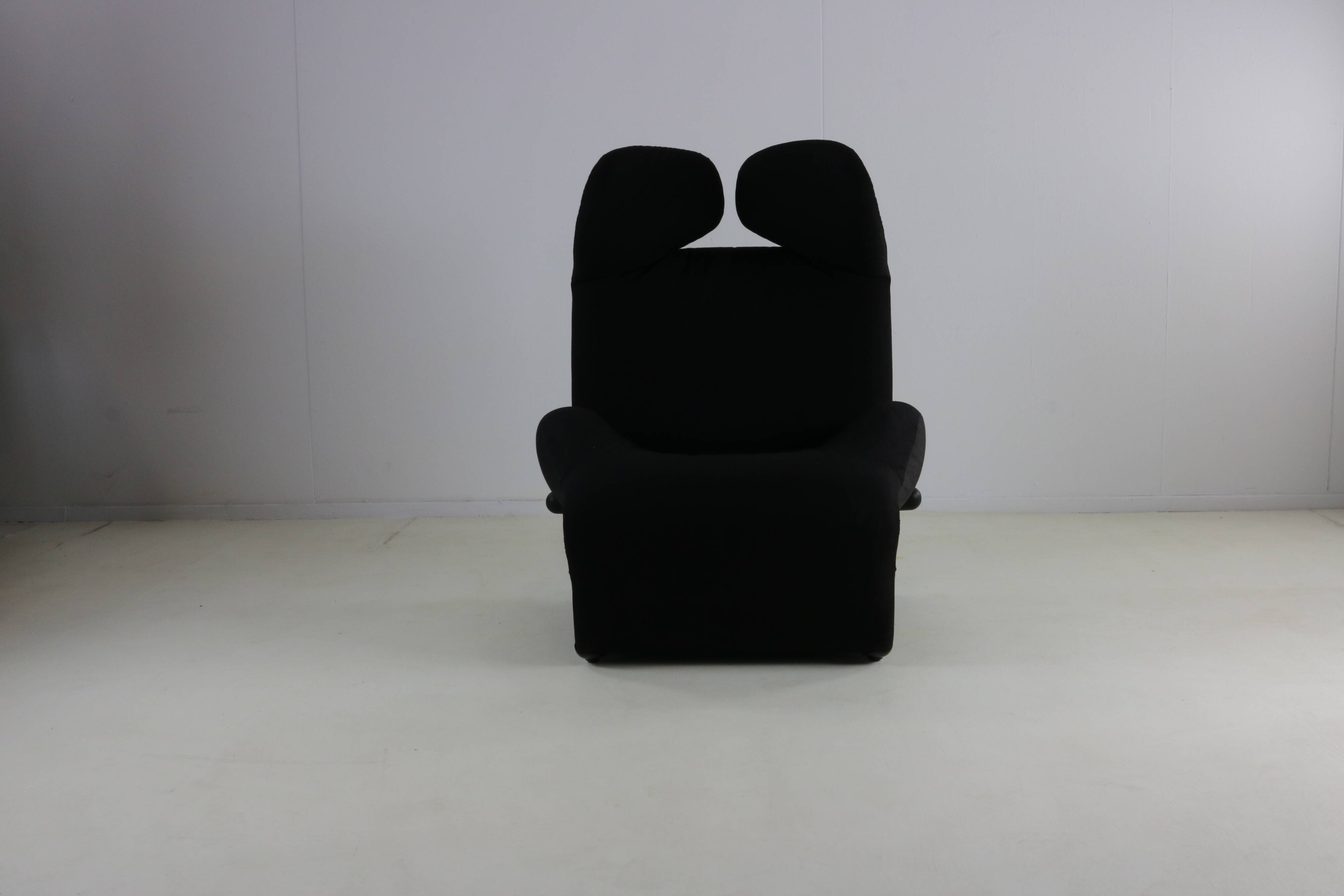 Eighties design easy chair / chaise-longue by Toshiyuki Kita for Cassina