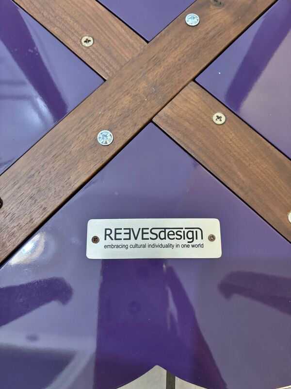Table d’appoint ou table de chevet de designer
