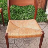 6 Scandinavian chairs