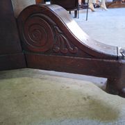 Round mahogany gueridon with a marble top – Empire Restoration period