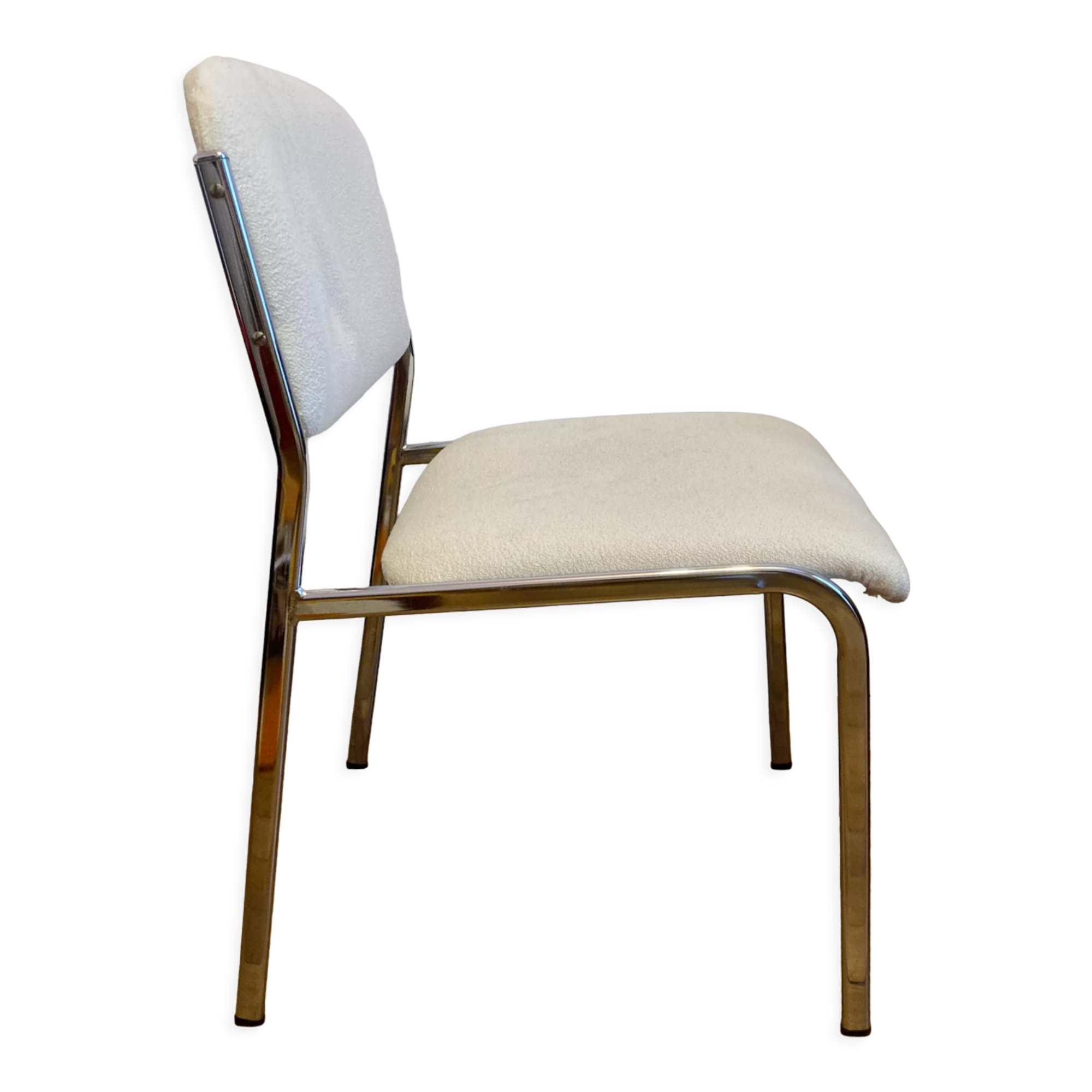 Vintage chair in curly wool