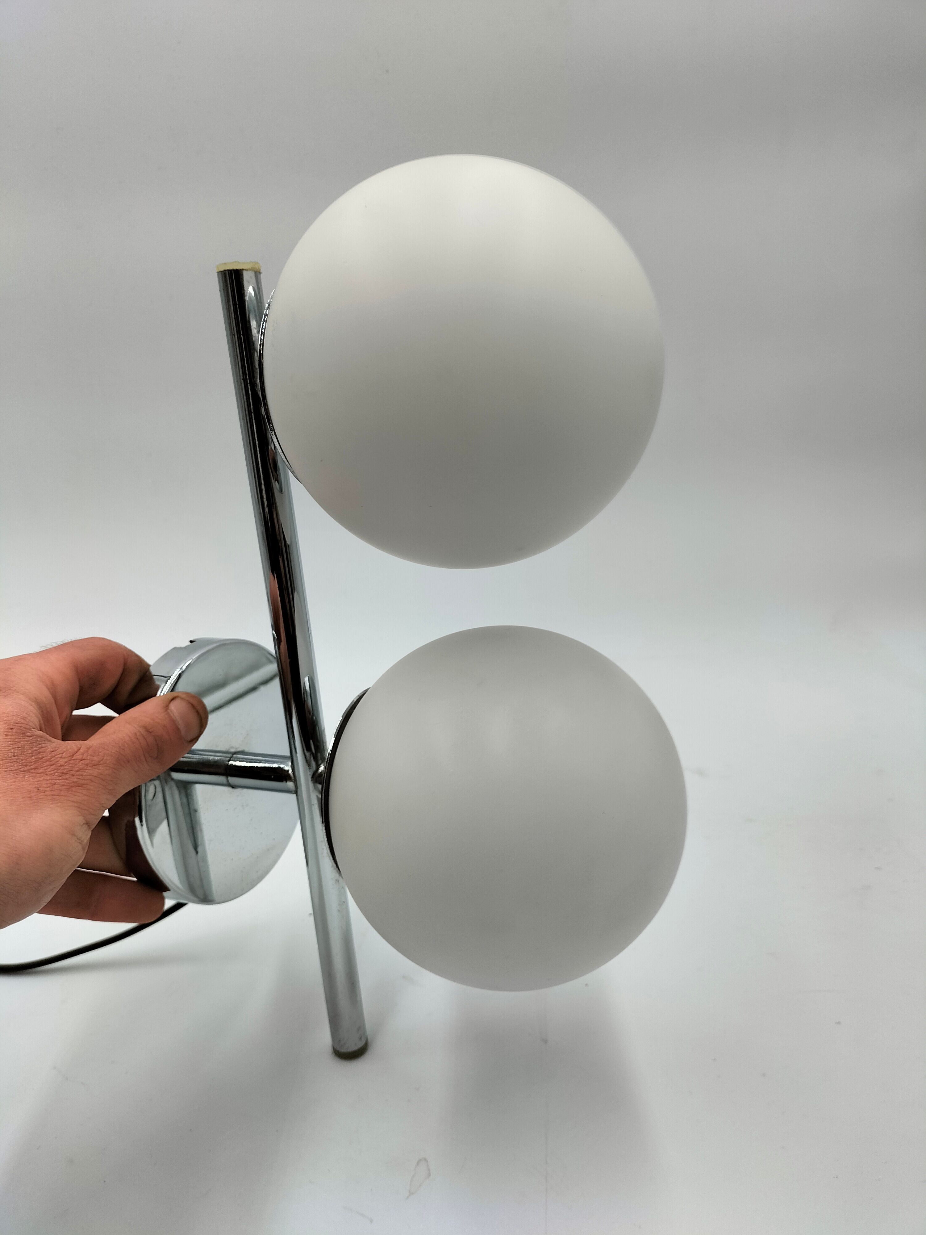 Wall lamp balls