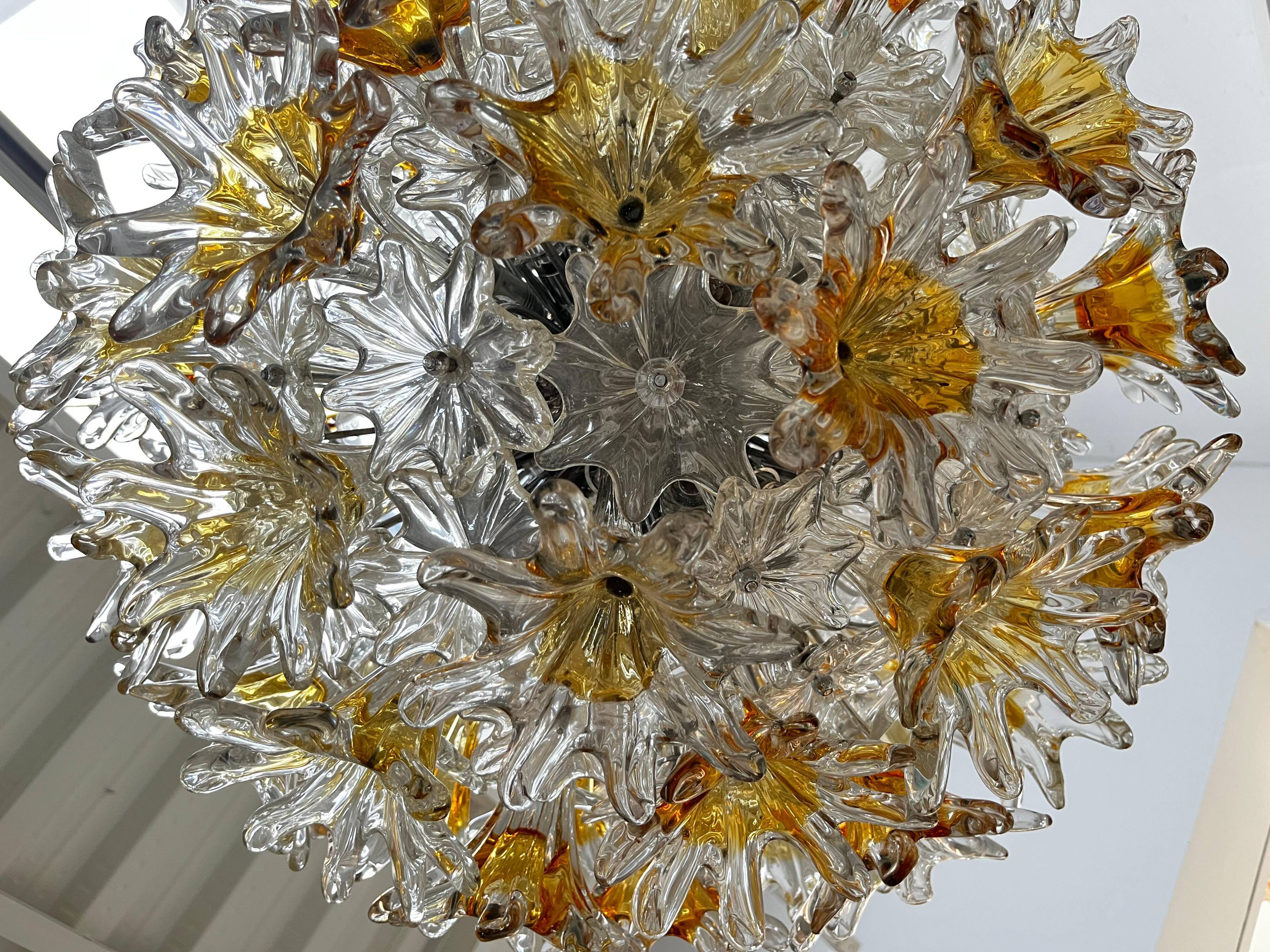 Mid-Century Modern Toni Zuccheri Edited by Venini Murano Glass Italian Lamp