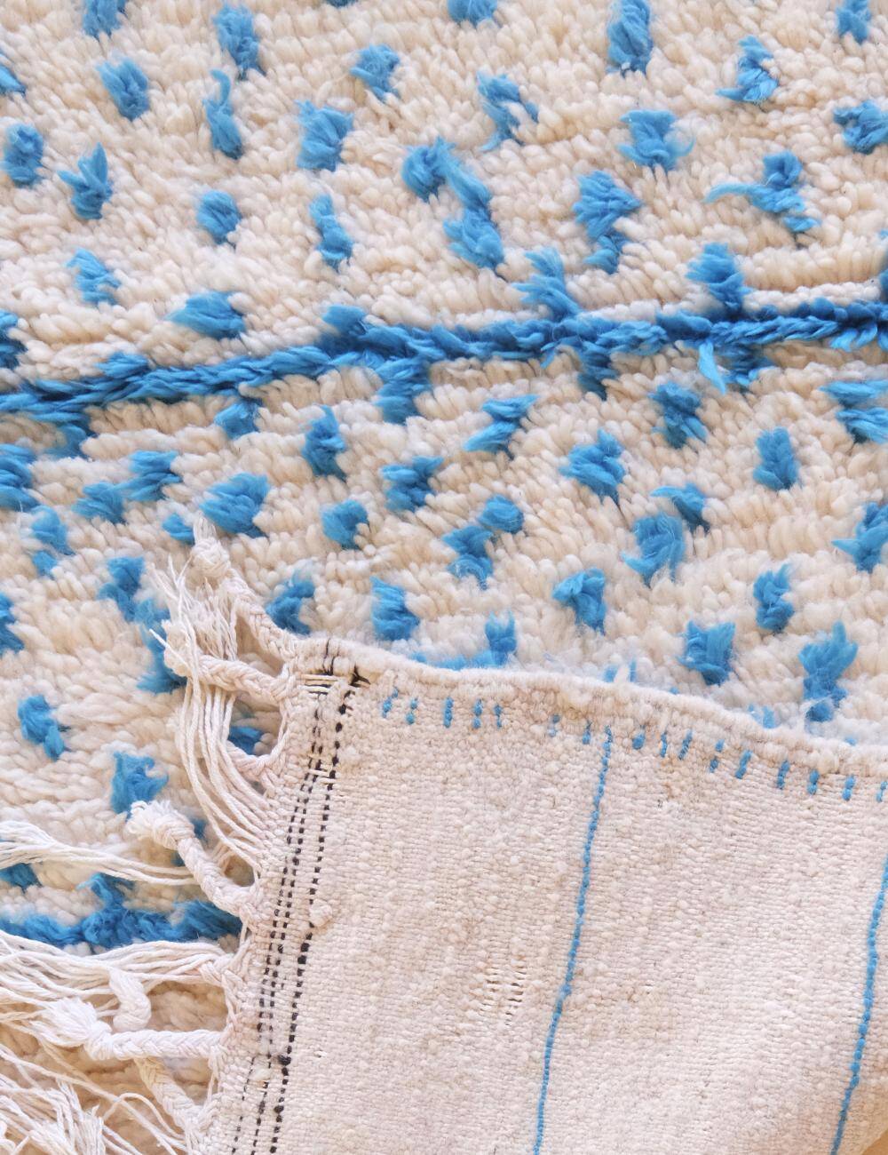 Tapis berbère bleu