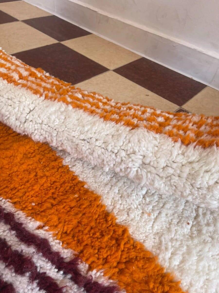 Traditional handmade Berber rug size 150 x 250 cm