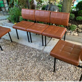 Suite de 5 chauffeuses skaï fauve 1950