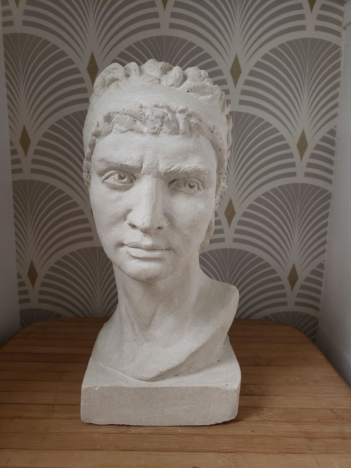 Bust of a man "the gladiator"
