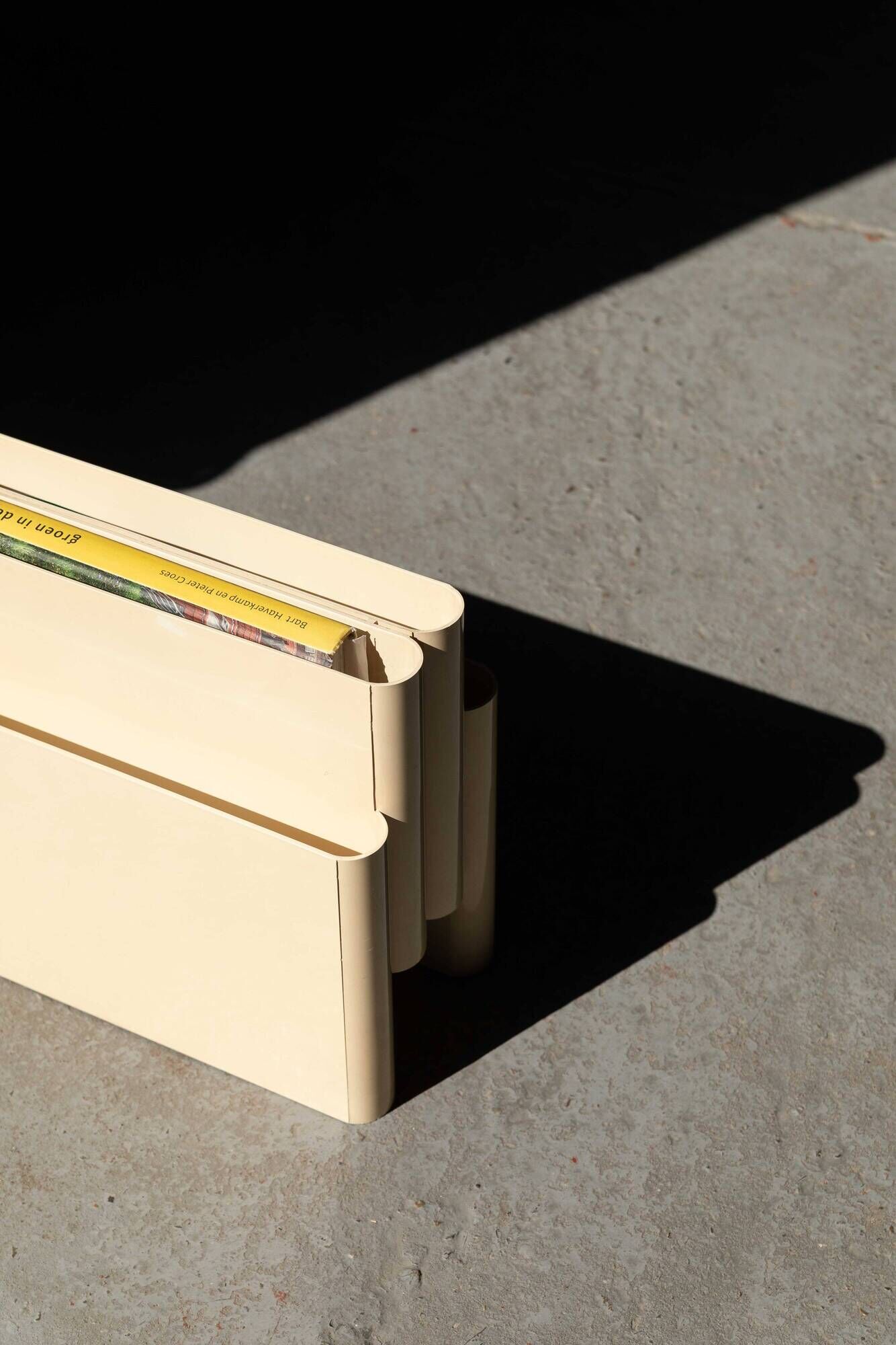 Magazine holder by Giotto Stoppino for Kartell, Italy, 1970's
