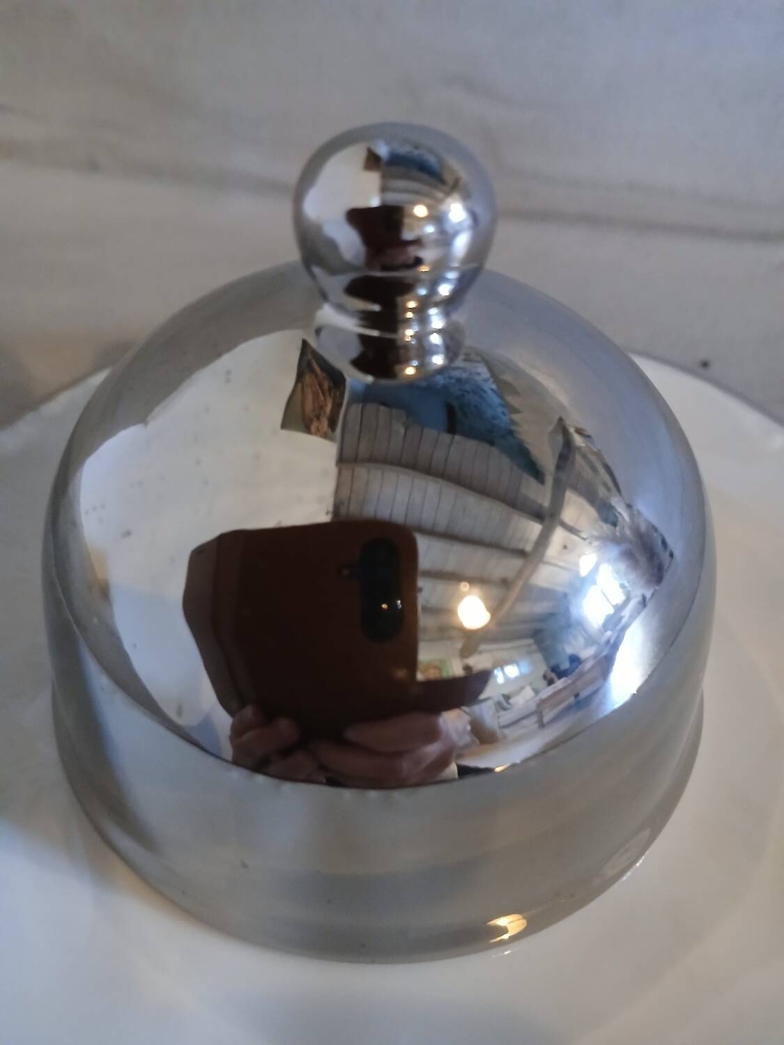 Individual porcelain butter dish