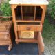 Tables de chevets vintage art deco en noyer