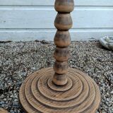 Peestal table and 2 tripod stools