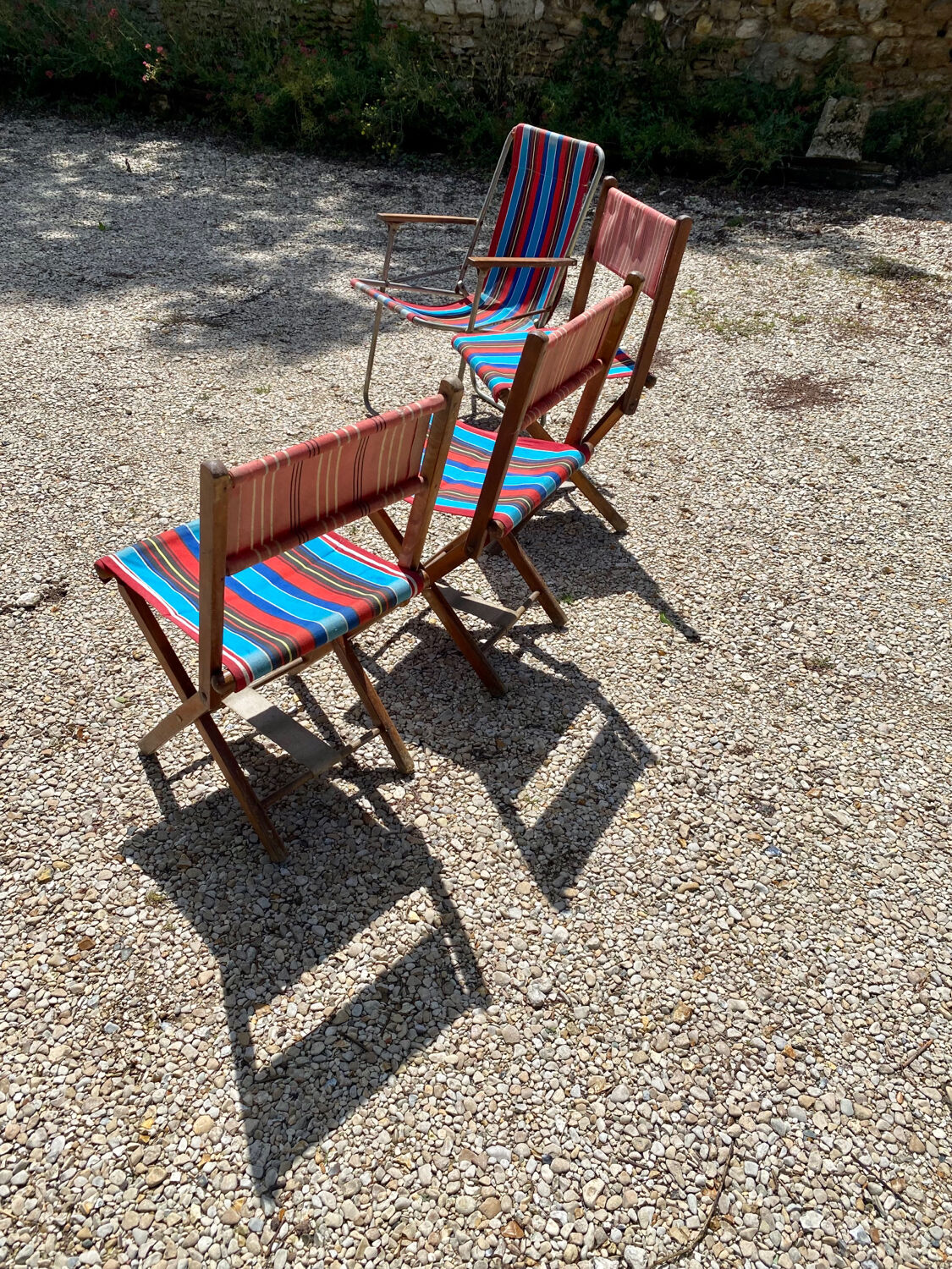 3 vintage folding chairs in canvas and wood