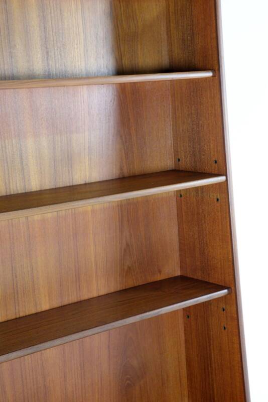 Teak library in mid-century modern style "Itzehoe" - Danish design