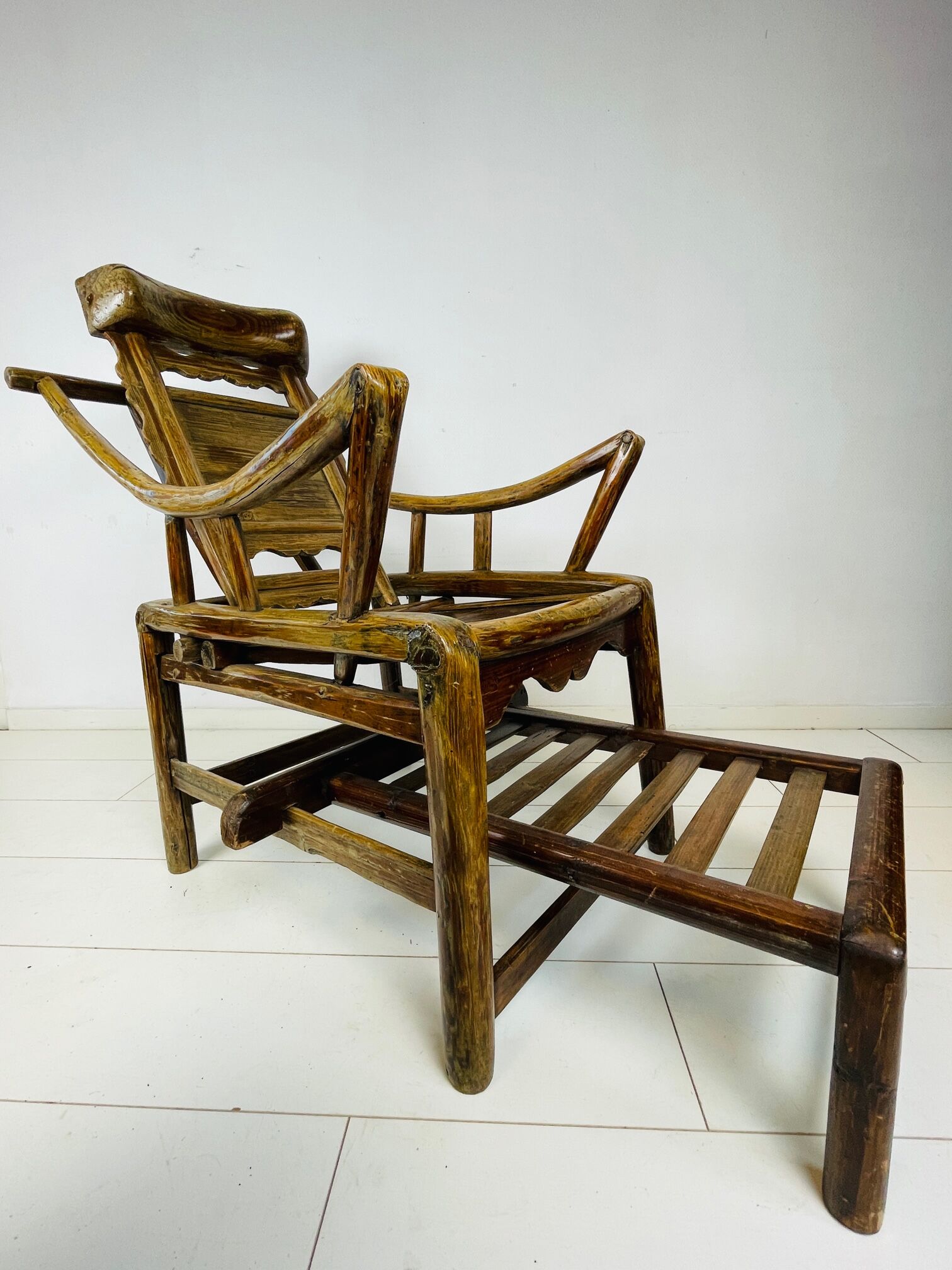 Antique chinese handcrafted bamboo lounge chair, 1900