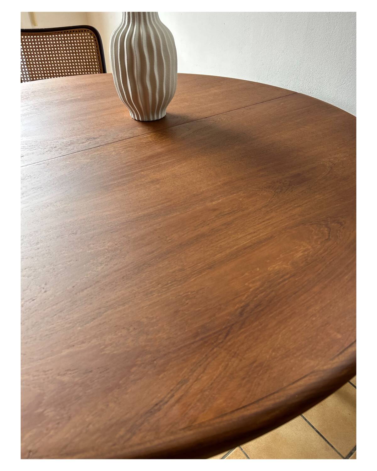 1960s extendable round table