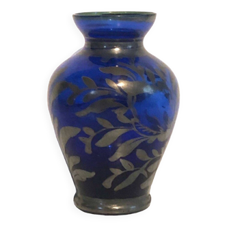 Vase chinois en verre bleu