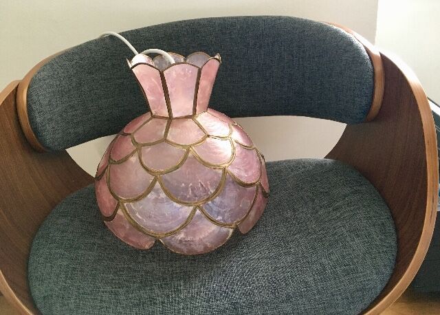 Pink mother-of-pearl hanging