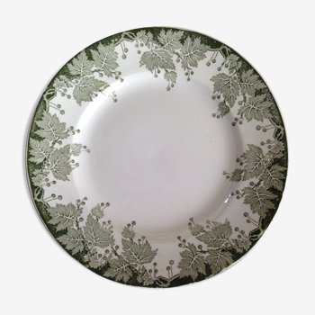 Dinner plates, model Platane, pottery St Amand and Hamage