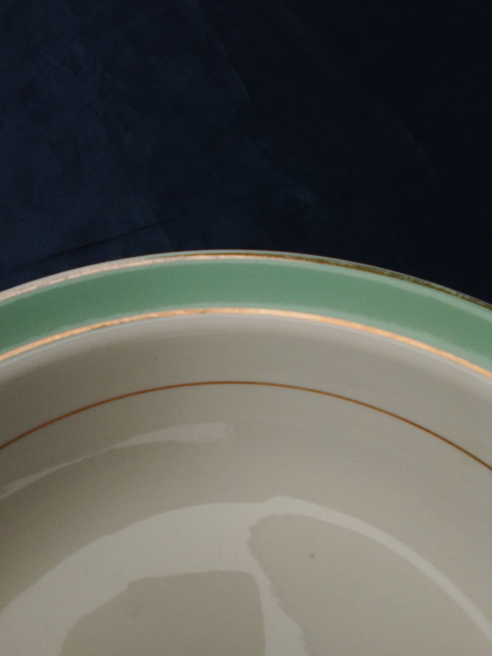 Hollow round dish in half badonviller porcelain with green marli diam 28 cm