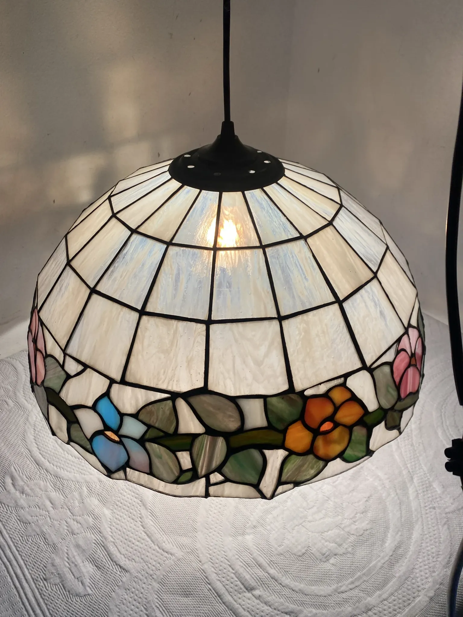 Stained glass pendant