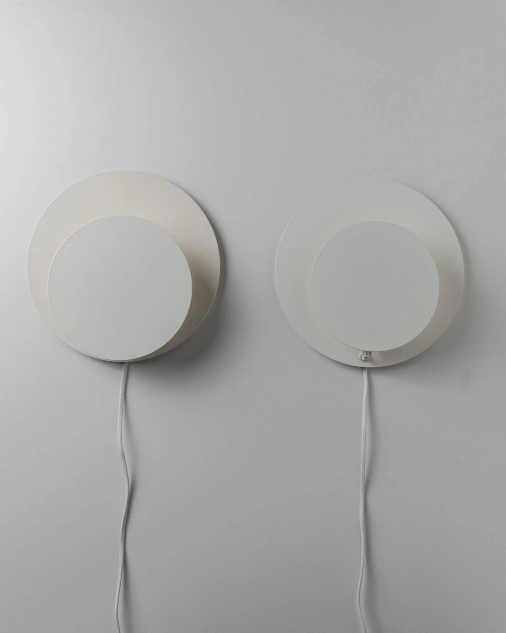 White metal Cirkel wall lamps by Kjeld Darø - set of 2, Danish 1980s diffused light
