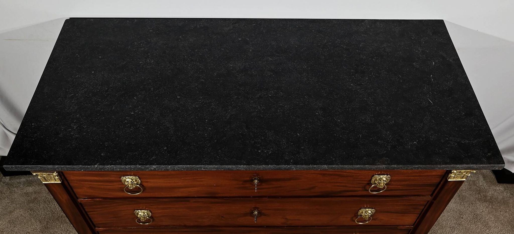 Commode en acajou, époque « Retour d’Égypte », début XIXème