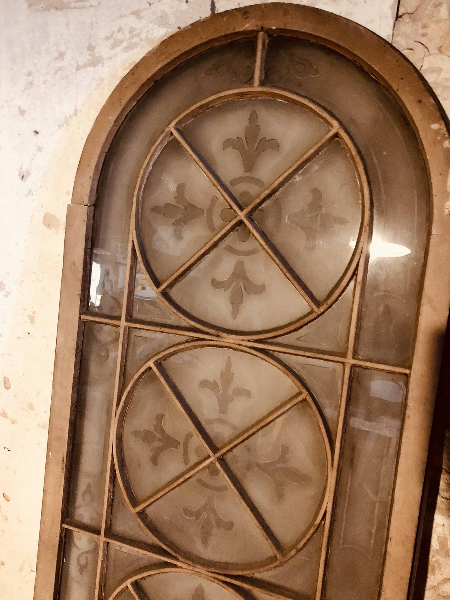 Set of 4 decorative carved glass windows from the 1900s
