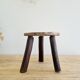 Petite tabouret tripode - porte plantes tripode en bois