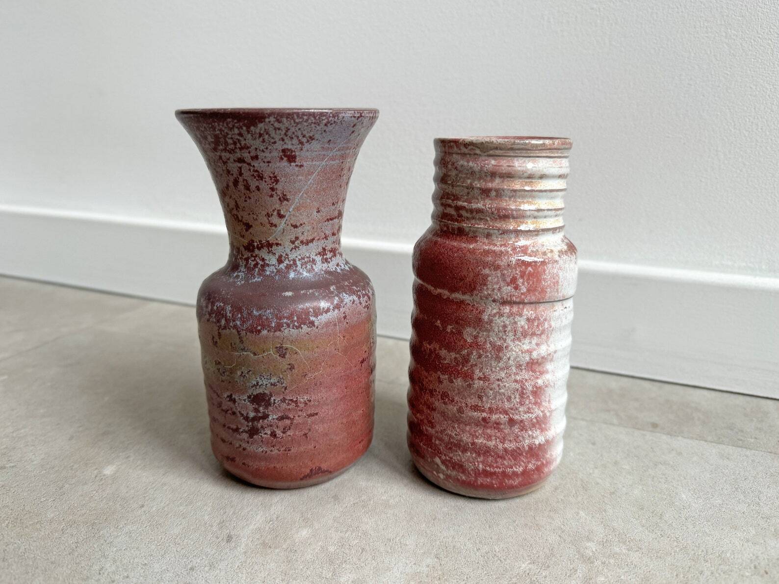 Set of 2 vintage ceramic vases
