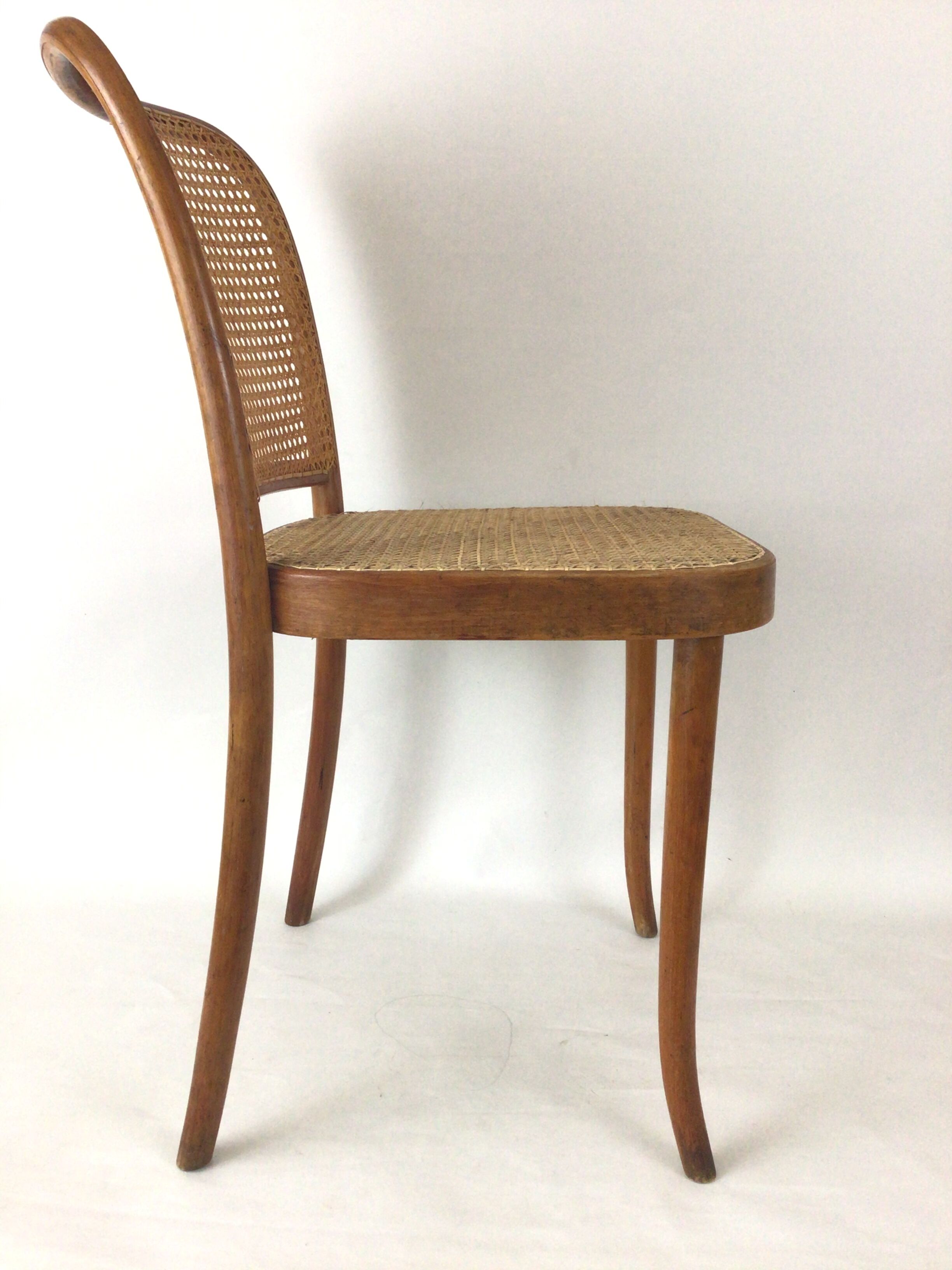 Thonet Chair 811 by Josef Hoffmann