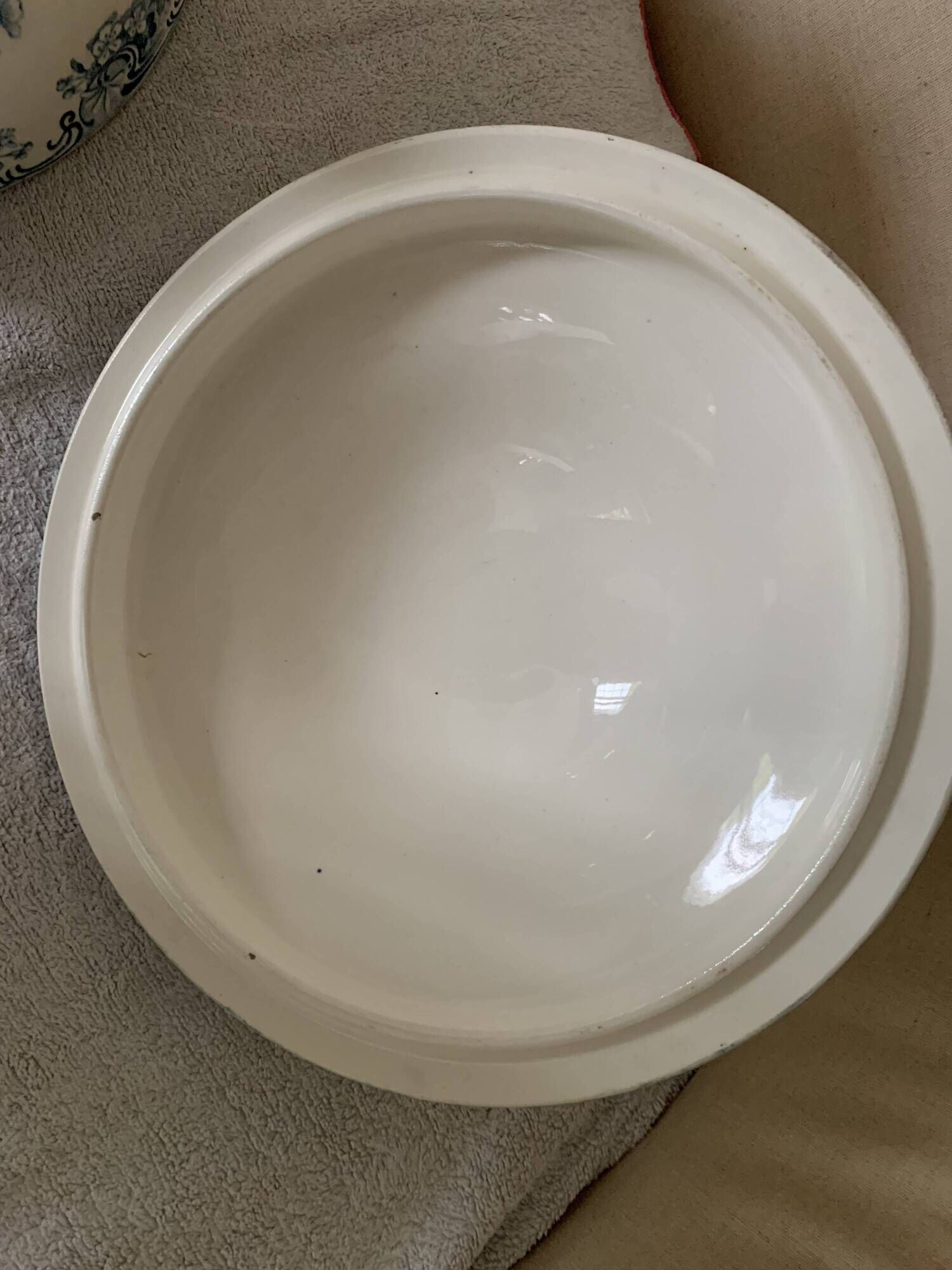 Vintage soup tureen Longwy pottery