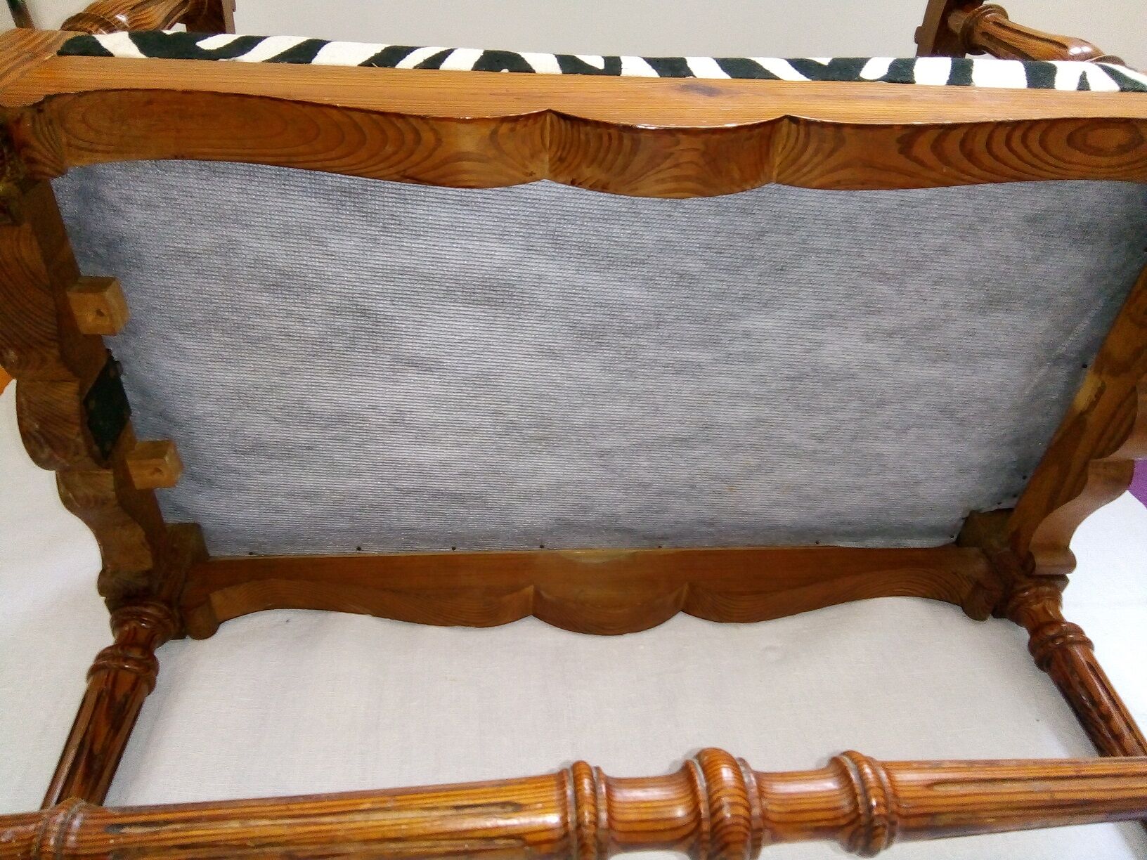 Zebra bench