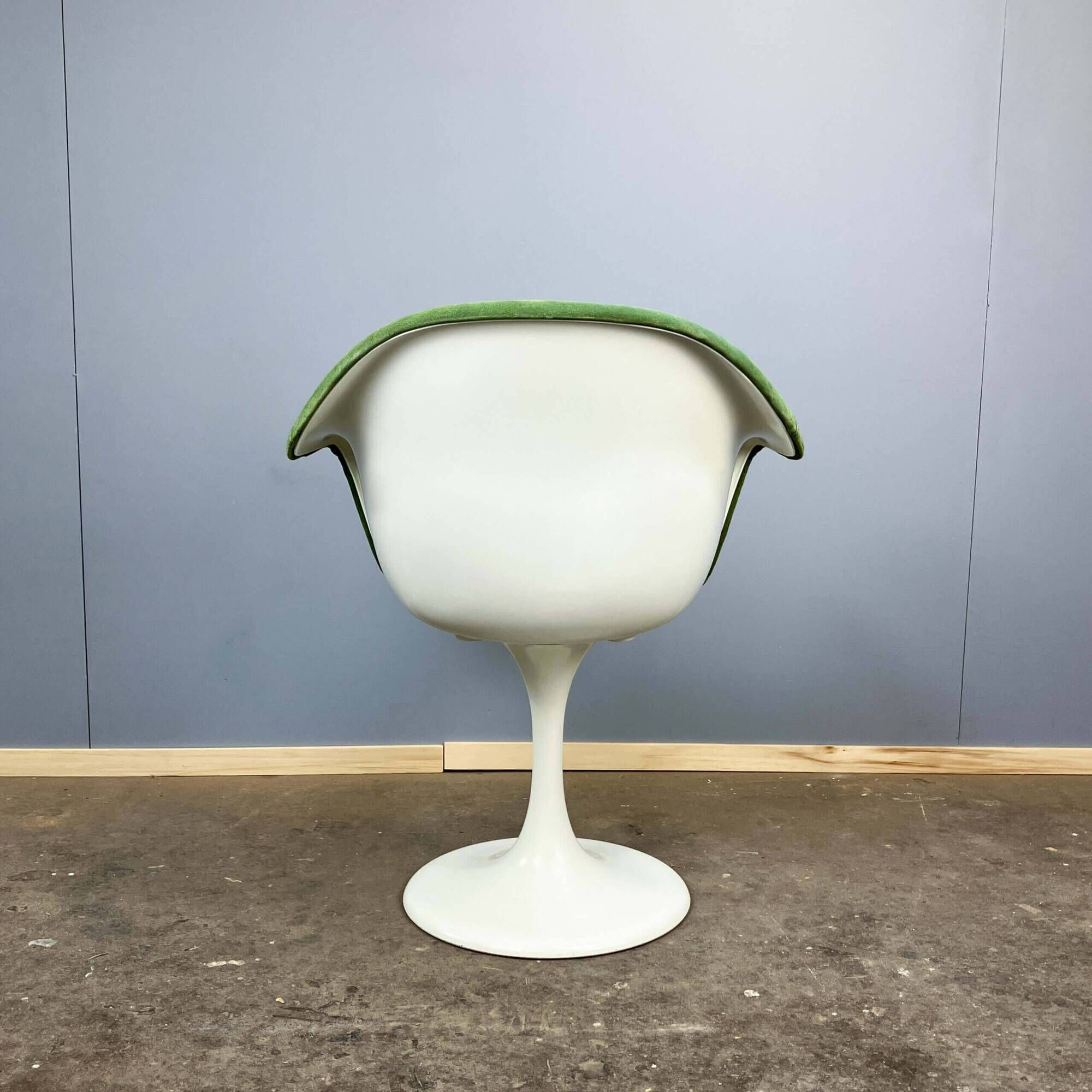 Space-age design icons: ‘Set-Line’ dining set by K. Schäfer for Lübke, 1960s
